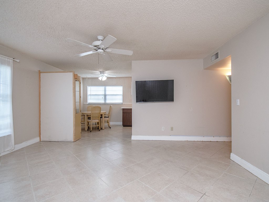 15 Vista Palm Lane 102