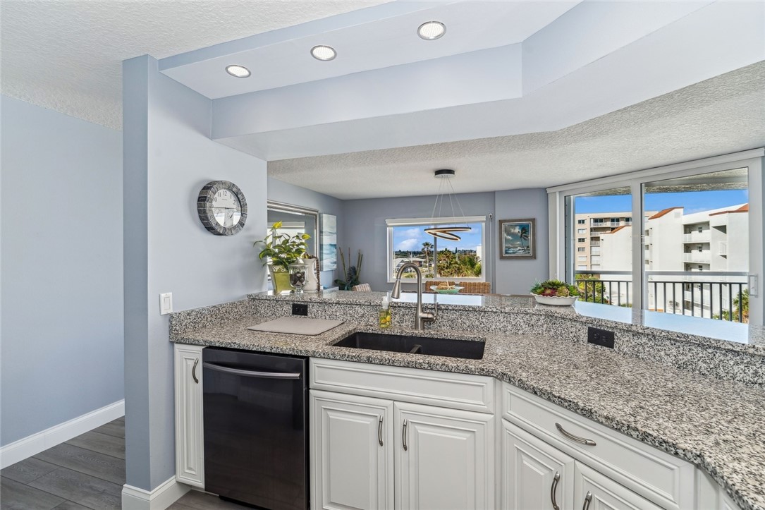 Indialantic, Florida 32903, United States, 3 Bedrooms Bedrooms, ,2 BathroomsBathrooms,Residential,Pending,22153