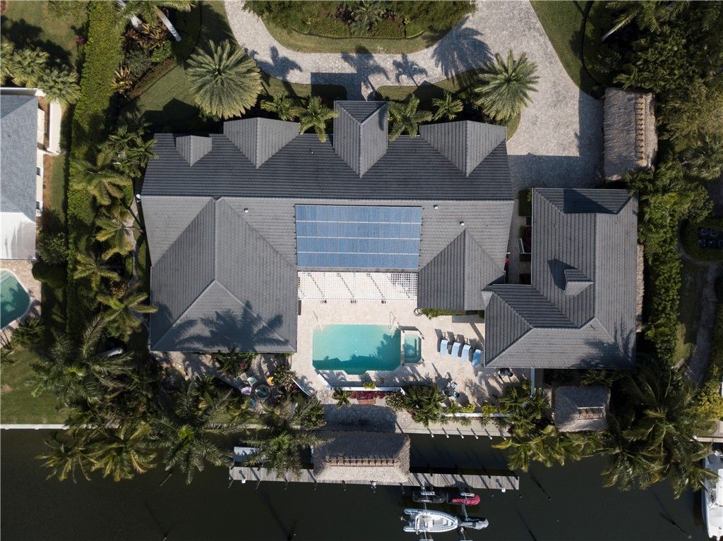 Photo of 2105 Windward Way, Vero Beach, FL 32963 (MLS # 291430)