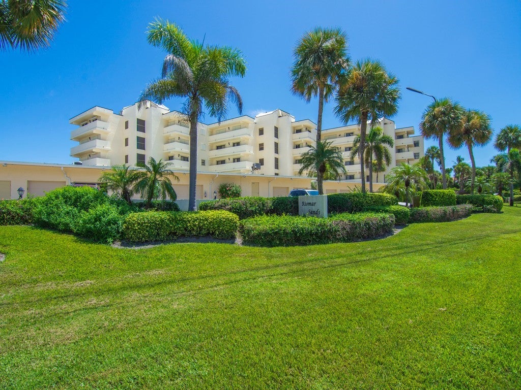 2636 Ocean Drive 103