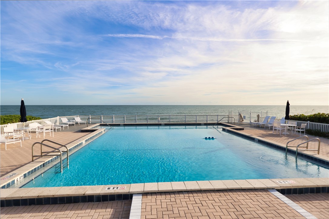 Vero Beach, Florida 32963, United States, 2 Bedrooms Bedrooms, ,2 BathroomsBathrooms,Residential,Active,224540