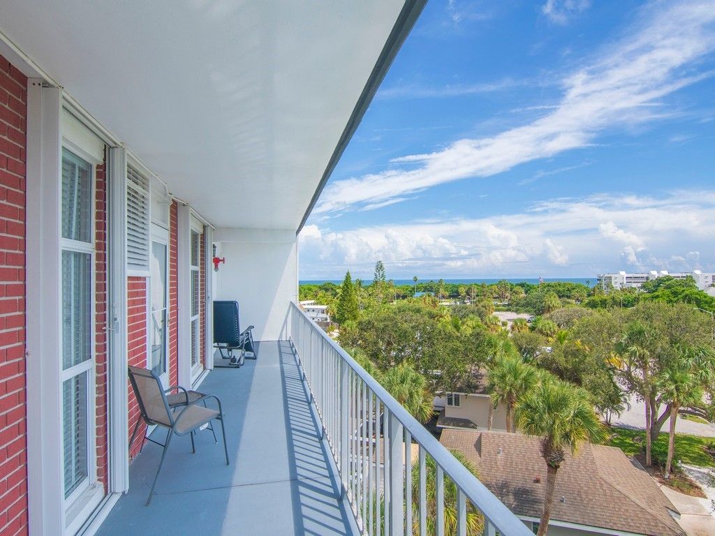 Photo of 935 E Causeway Boulevard #509, Vero Beach, FL 32963 (MLS # 291332)