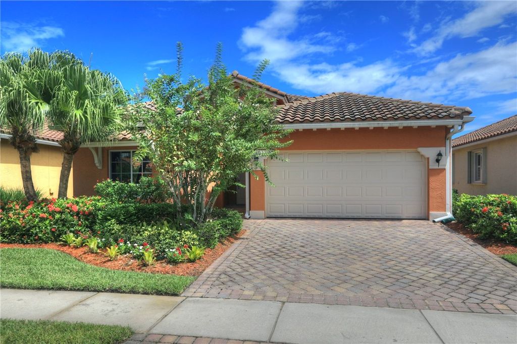 Photo of 6248 Thames Place, Vero Beach, FL 32966 (MLS # 291256)