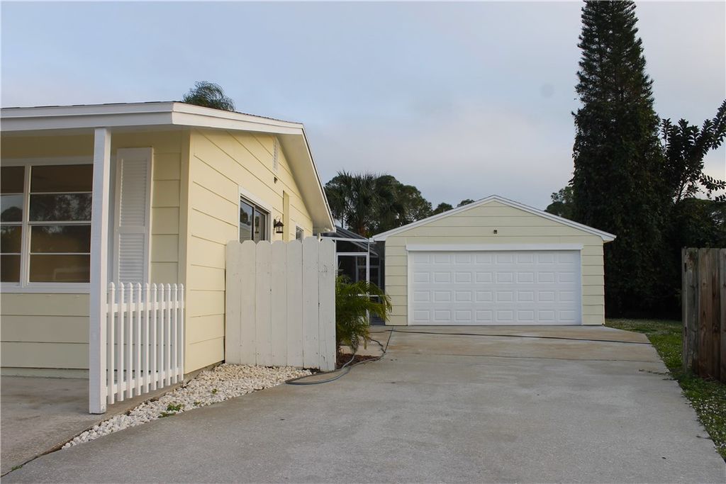 Photo of 734 Wilson Terrace, Sebastian, FL 32958 (MLS # 291071)