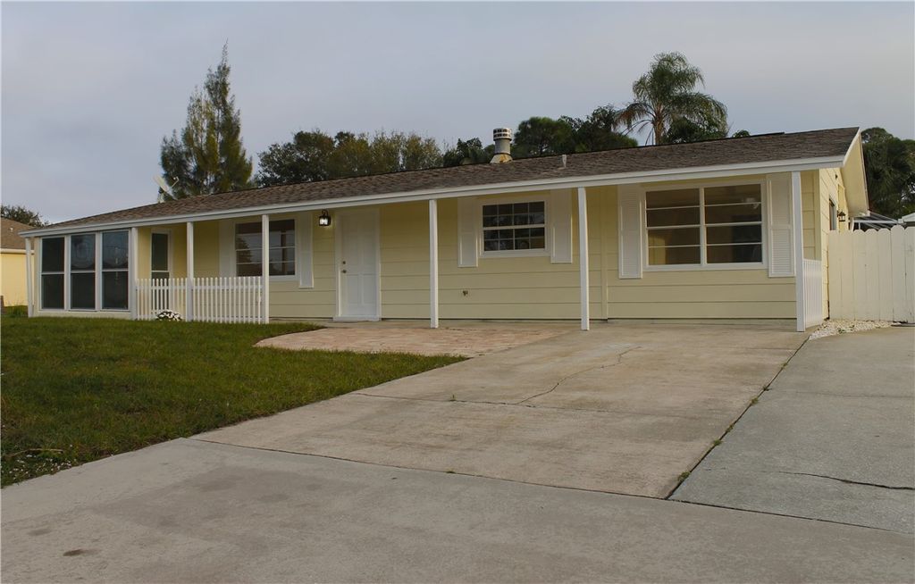 Photo of 734 Wilson Terrace, Sebastian, FL 32958 (MLS # 291071)