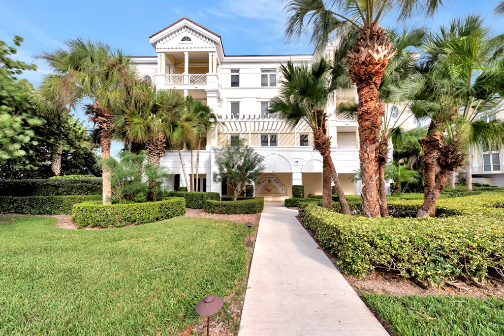600 Beachview Drive 3N