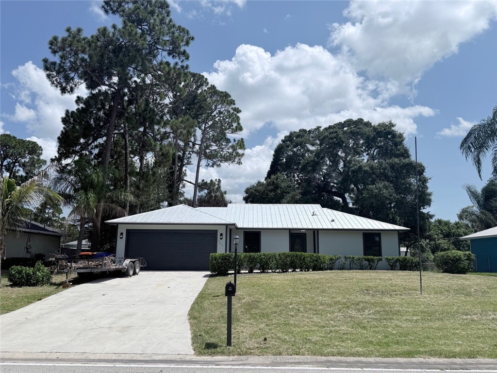 745 17th Lane SW - Photo 2