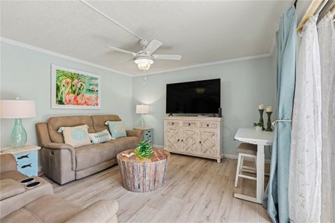 1170 6th Avenue 10b, Vero Beach, FL 32960