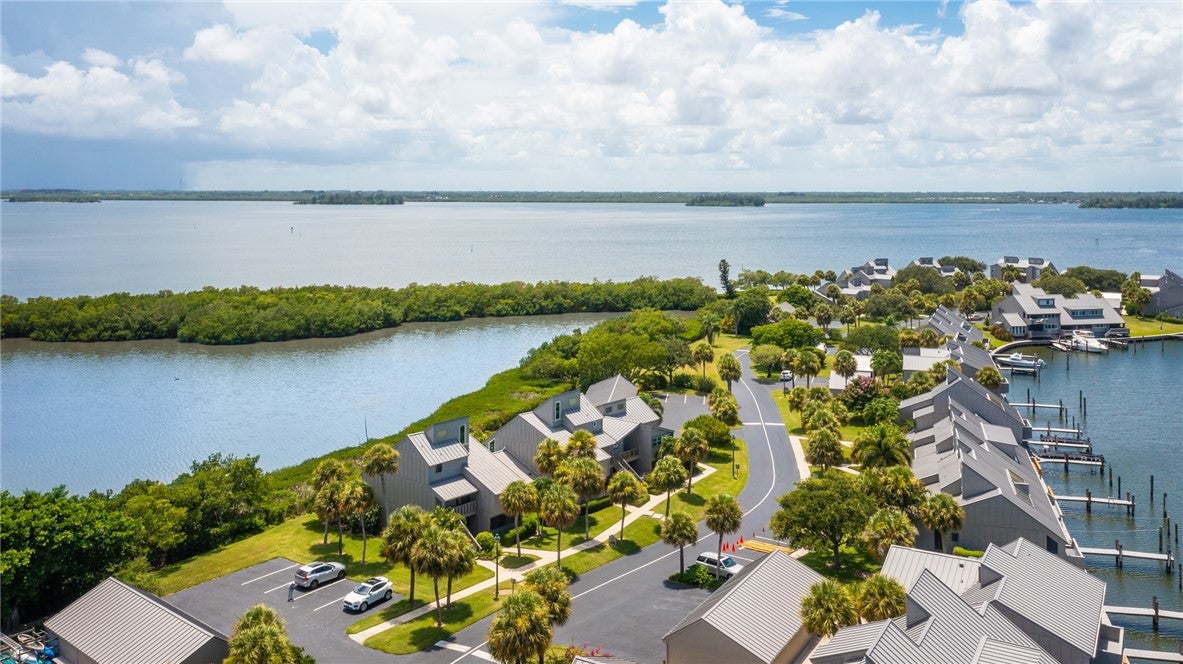 1306 Spyglass Lane 1306