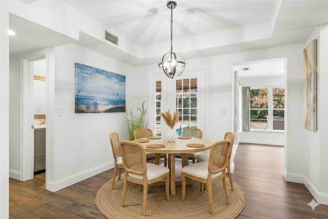 2145 Buena Vista Boulevard