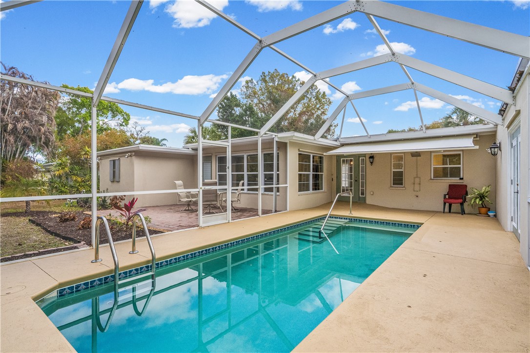 2145 Buena Vista Boulevard