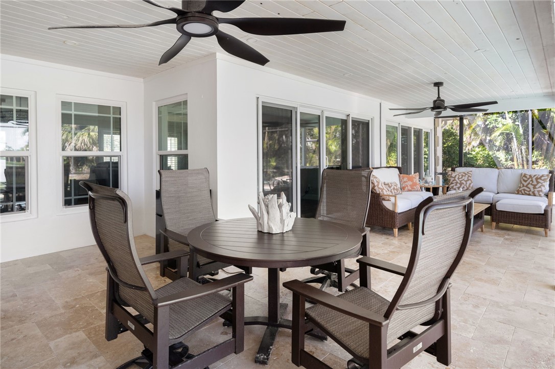 Vero Beach, Florida 32963, United States, 3 Bedrooms Bedrooms, ,2 BathroomsBathrooms,Residential,Pending,6910