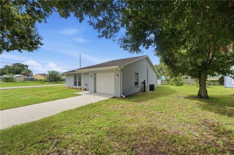 801 Cody Avenue, Sebastian, FL 32958