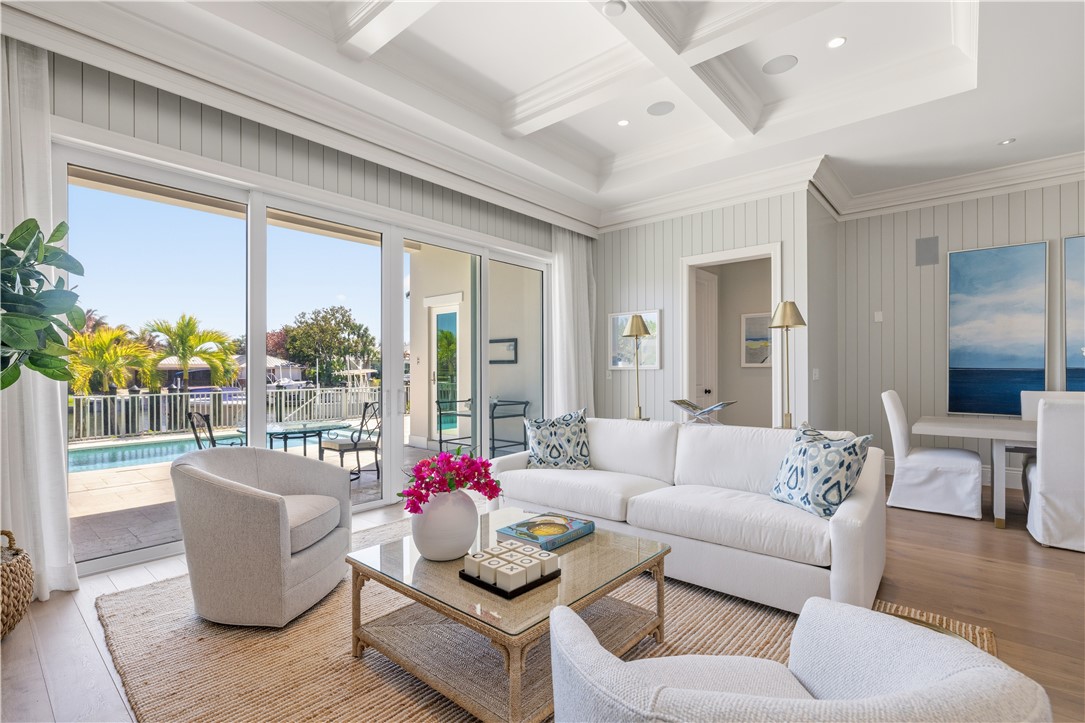 21 Royal Palm Point C