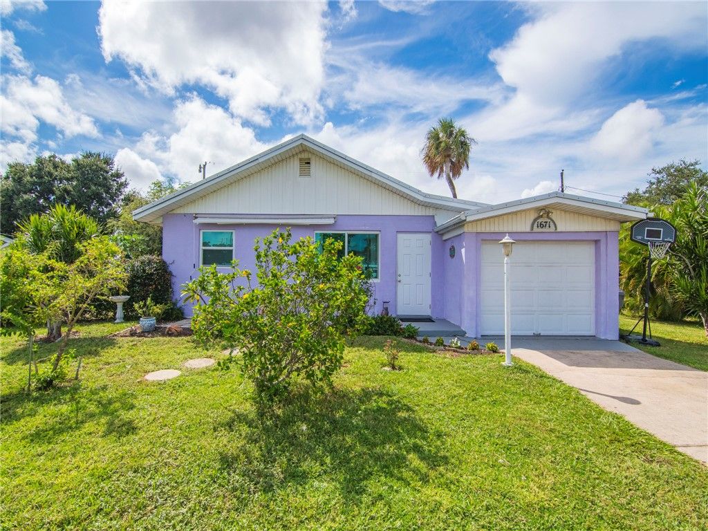 Photo of 1671 3rd Court, Vero Beach, FL 32960 (MLS # 290979)