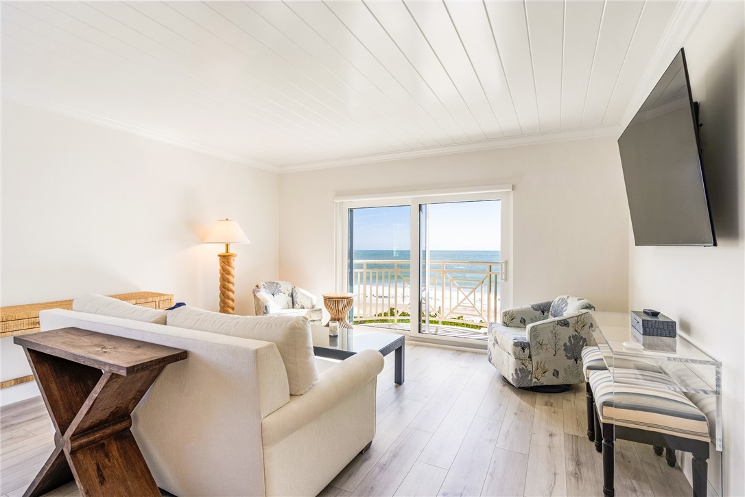400 Beach Road 246