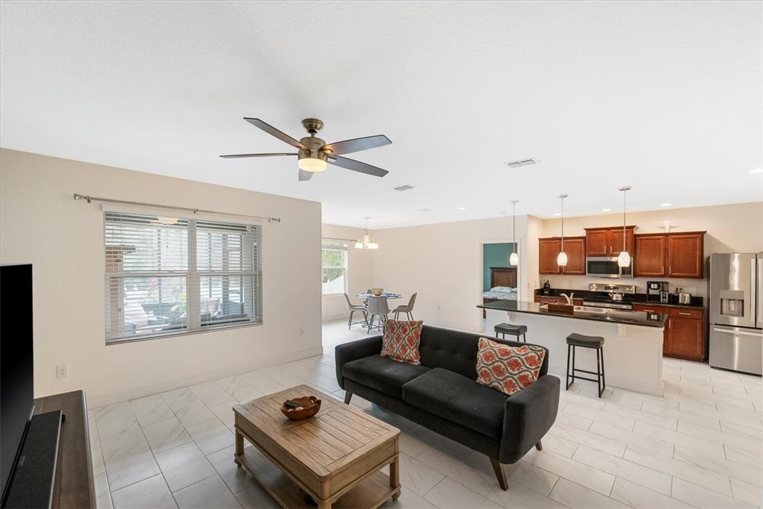 1323 Lexington SW