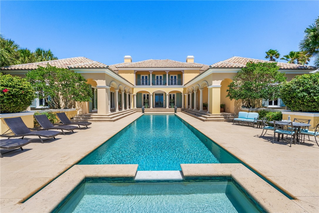 596 Ocean Road