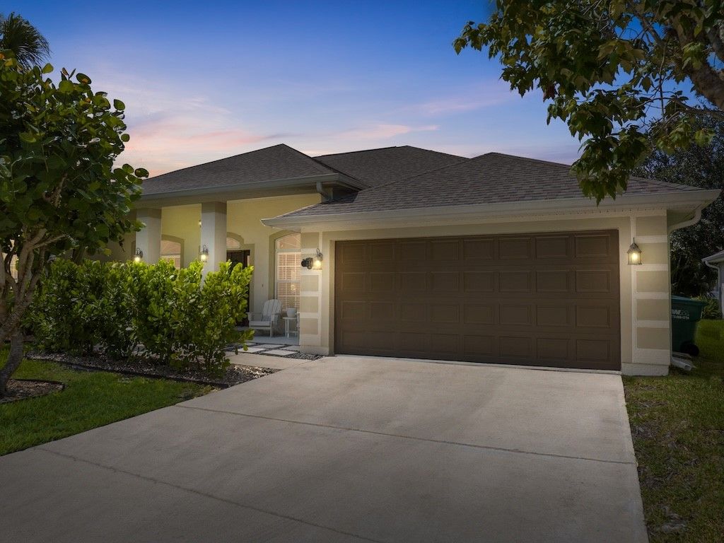Photo of 116 Stony Point Drive, Sebastian, FL 32958 (MLS # 289990)