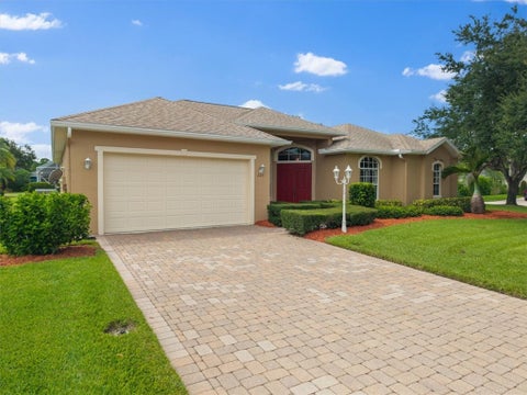 225 Champagne Court Sw, Vero Beach, FL 32968
