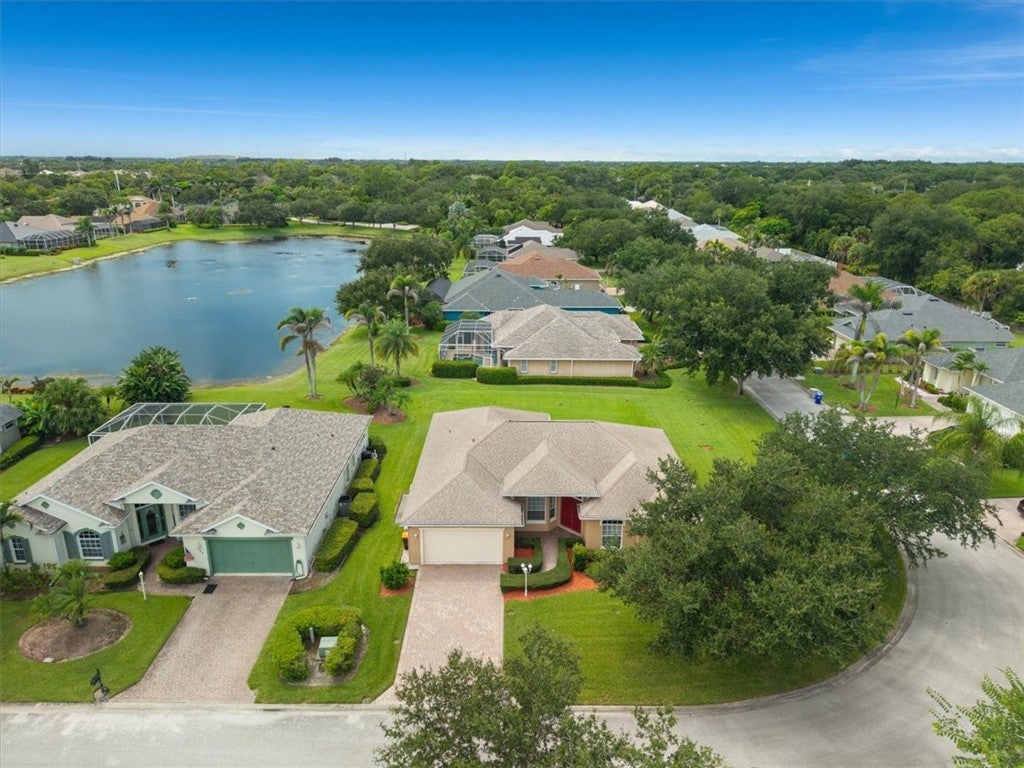 225 Champagne Court Sw, Vero Beach