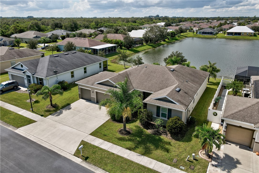 Sebastian, Florida 32958, United States, 3 Bedrooms Bedrooms, ,2 BathroomsBathrooms,Residential,Pending,36295