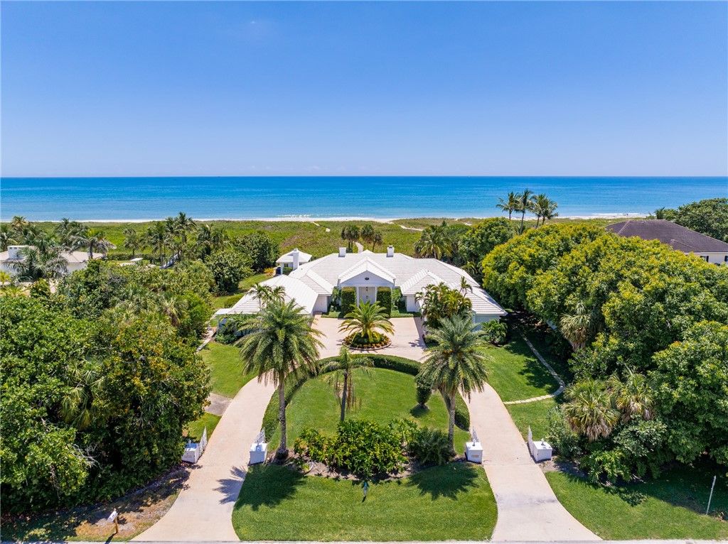 Photo of 1916 Ocean Drive, Vero Beach, FL 32963 (MLS # 289504)