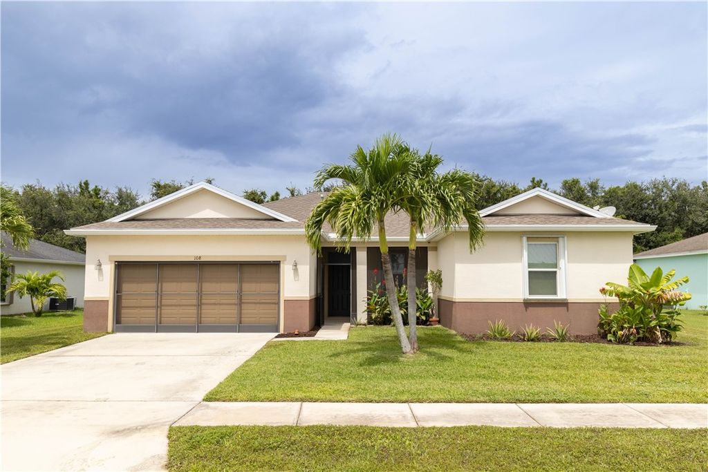 Photo of 108 Port Royal Court, Sebastian, FL 32958 (MLS # 291263)
