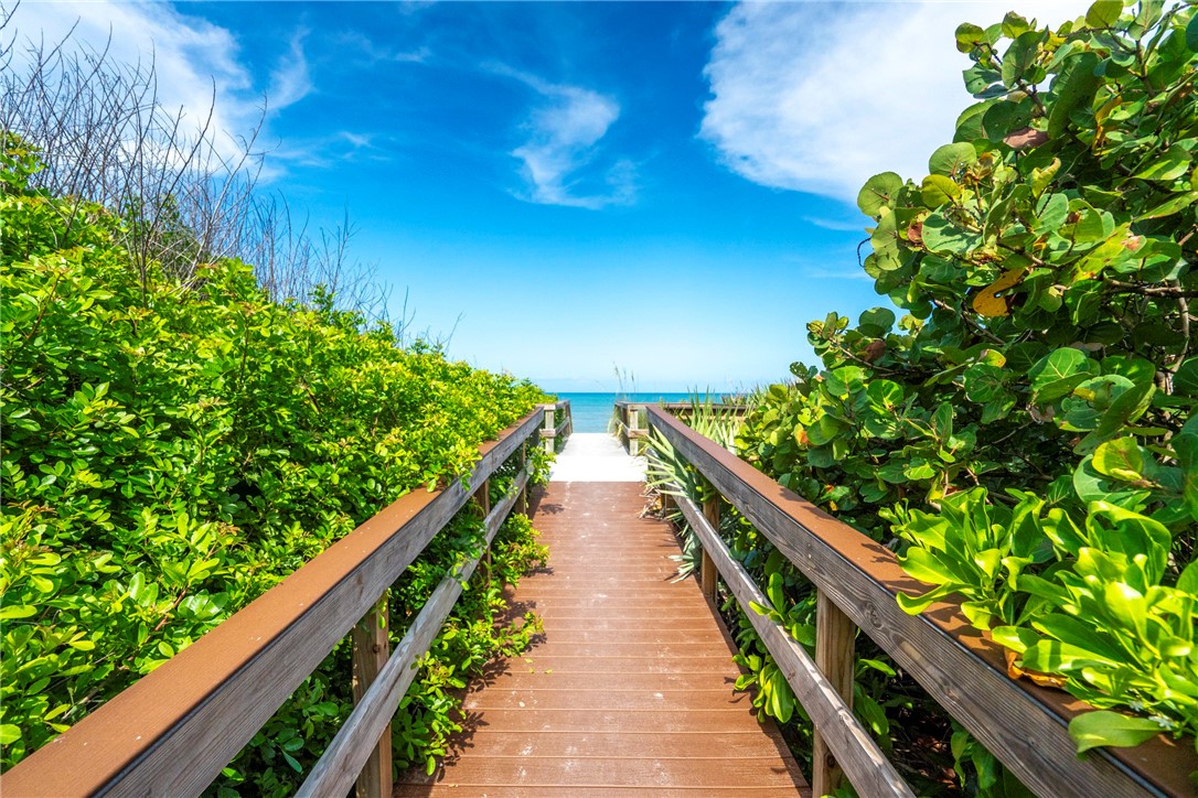 Vero Beach, Florida 32963, United States, 2 Bedrooms Bedrooms, ,2 BathroomsBathrooms,Residential,Active,165657