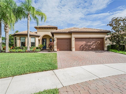 3 beds bed, 3 baths bath property at 5385 Antigua Circle, Vero Beach, FL 32967