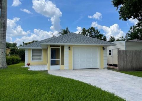 2825 1ST Place Vero Beach FL 32968