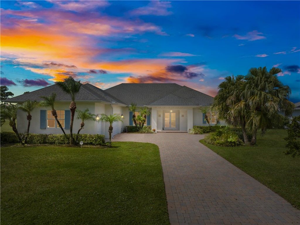 Photo of 106 King Fisher Way, Sebastian, FL 32958 (MLS # 291508)