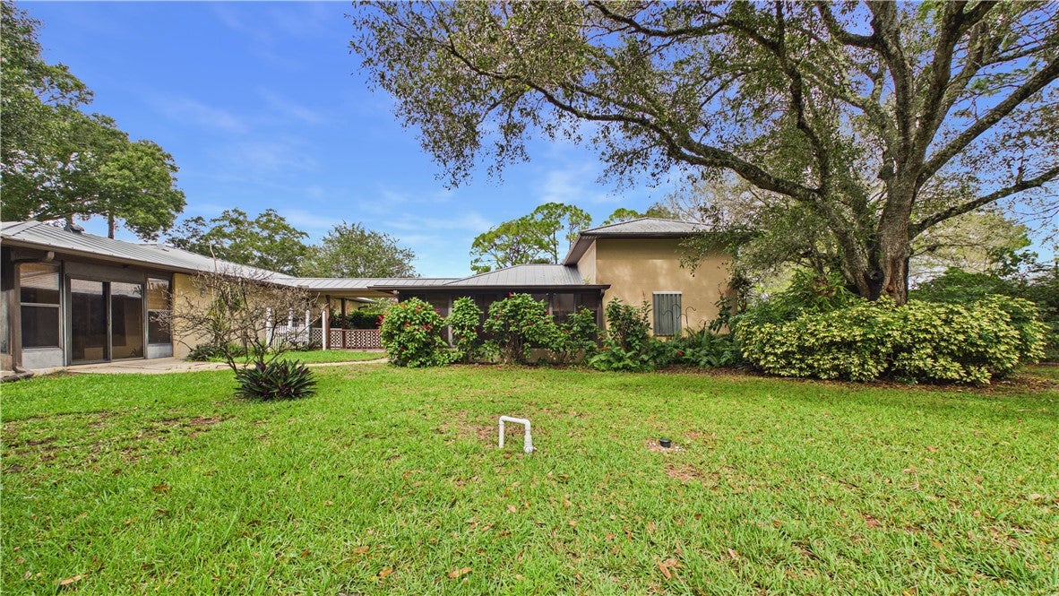 686 Crystal Mist Avenue
