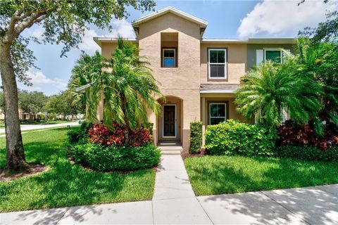 Property photo of 1670 Pointe West Way 1670, Vero Beach, FL 32966