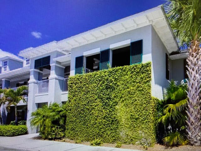 Similar Properties