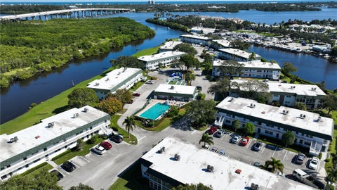 2800 Indian River Boulevard 6s, Vero Beach, FL 32960