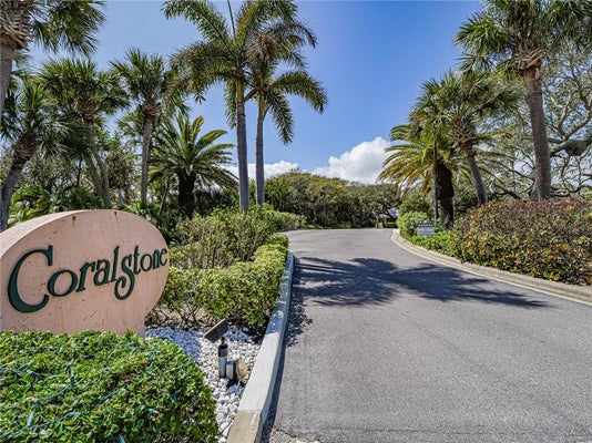 1506 CORAL OAK LN APT 1303, VERO BEACH, FL 32963 - Image 492b145aa21cffa5ecb506bd82da4e83/1686233876