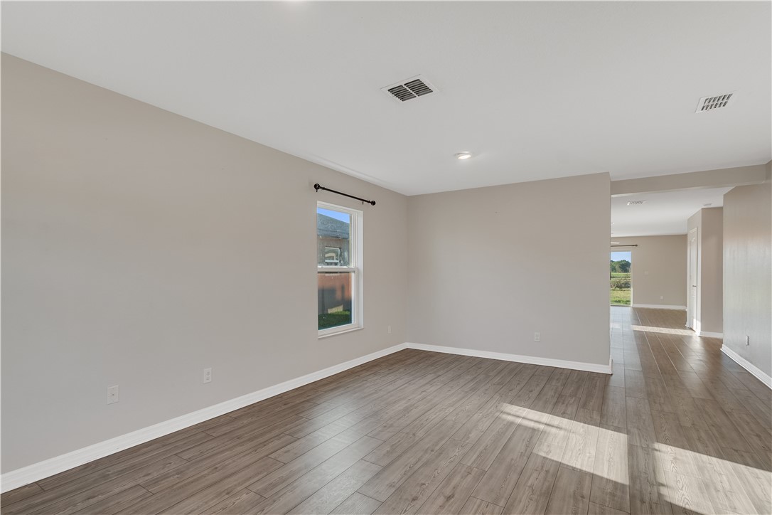 5532 Imagination Drive