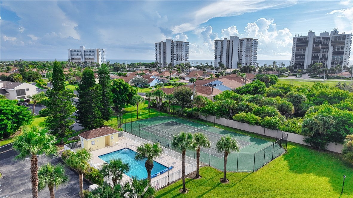 3209 S Lakeview Circle 8105