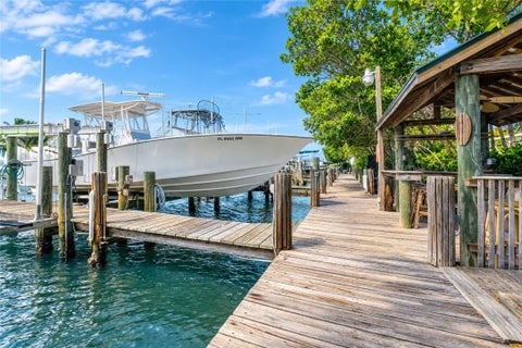 3209 S Lakeview Circle 8105, Hutchinson Island, FL 34949