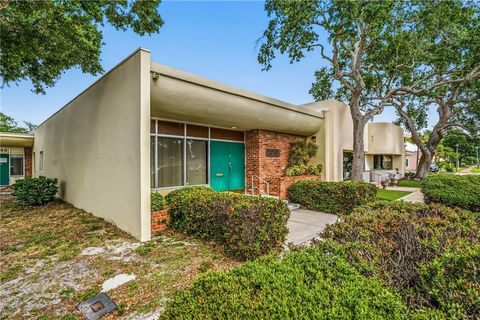 2145 15th Avenue Vero Beach FL 32960