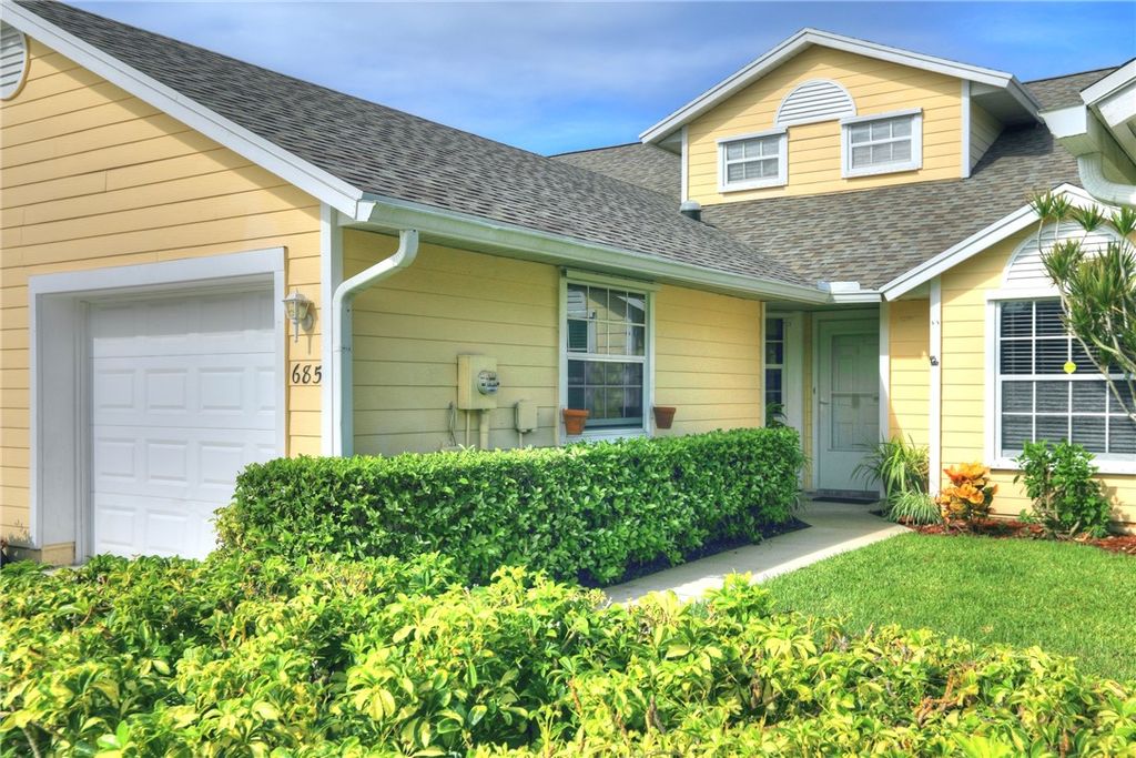 Photo of 685 5th Avenue, Vero Beach, FL 32962 (MLS # 291003)
