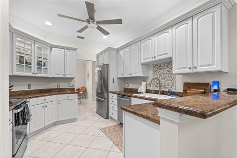 5850 Magnolia Lane 16, Vero Beach, FL 32967