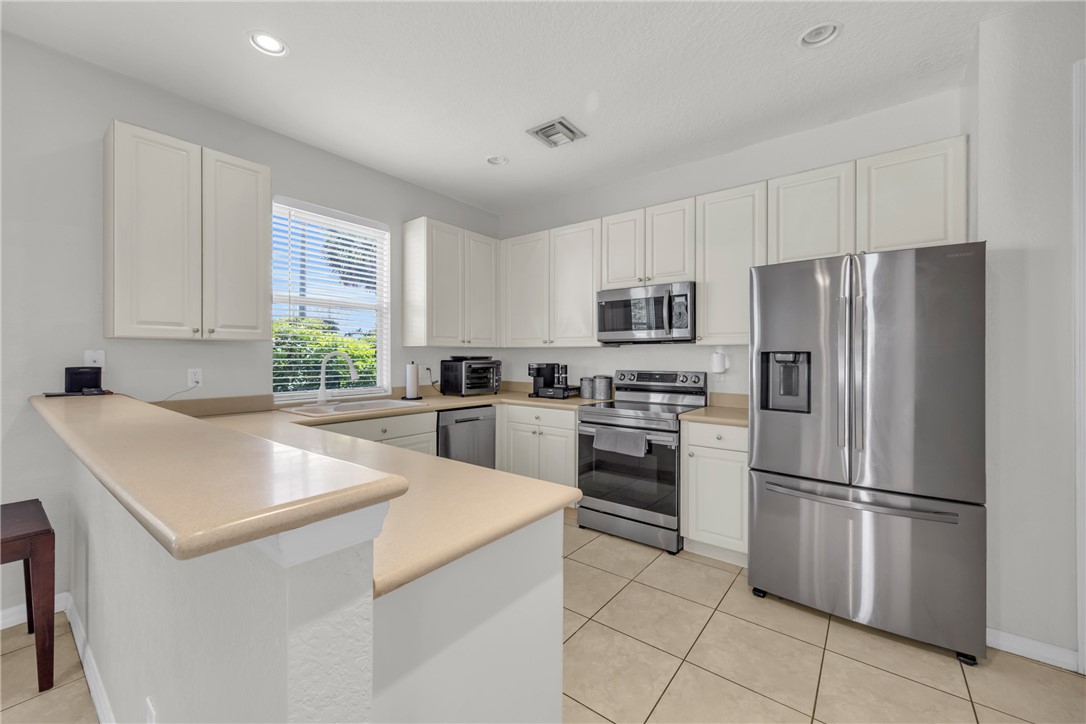 Vero Beach, Florida 32966, United States, 4 Bedrooms Bedrooms, ,3 BathroomsBathrooms,Residential,Active,196336