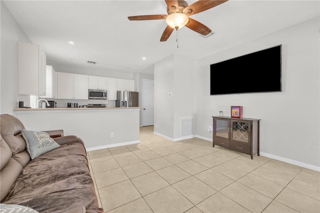 Vero Beach, Florida 32966, United States, 4 Bedrooms Bedrooms, ,3 BathroomsBathrooms,Residential,Active,196336