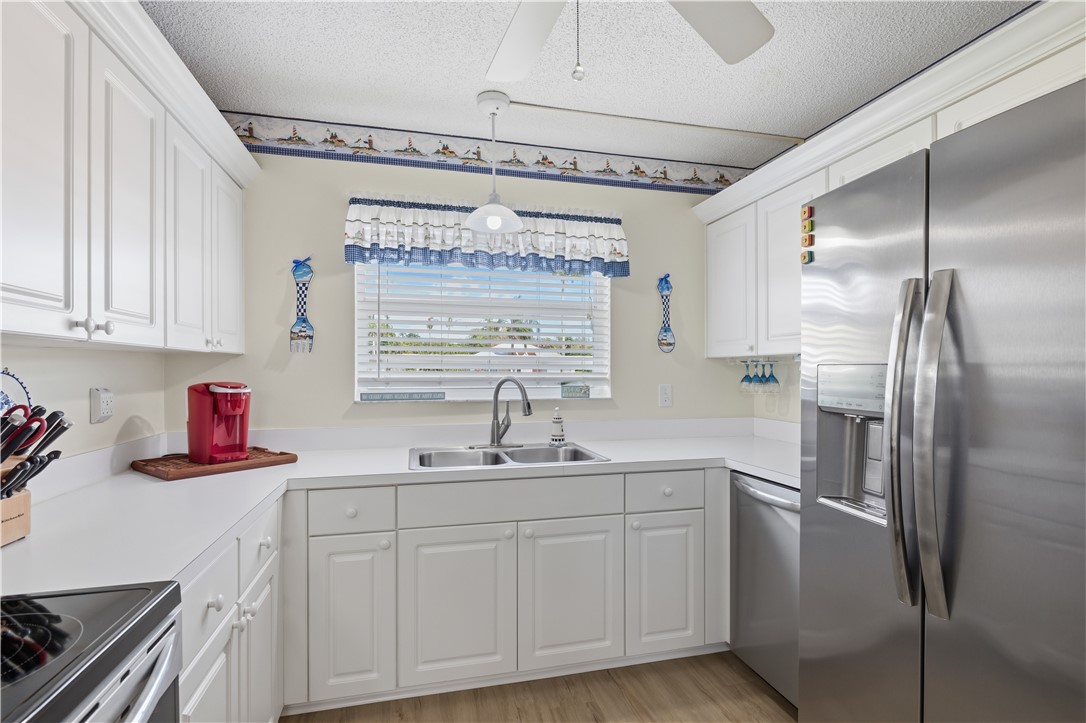 319 N Grove Isle Circle 319