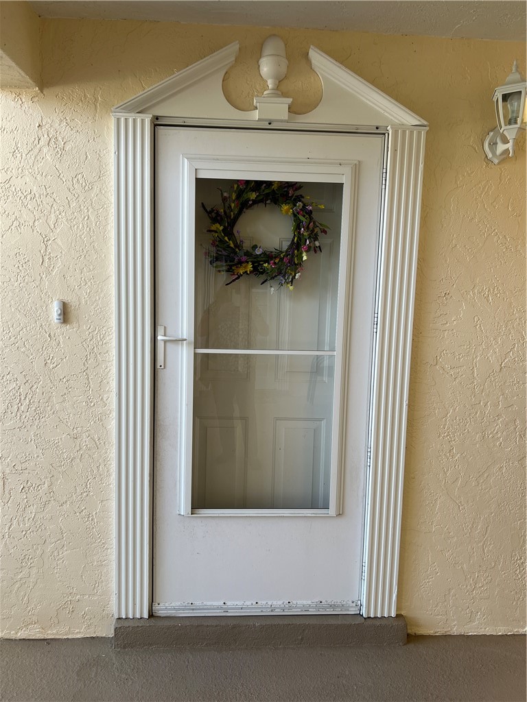 319 N Grove Isle Circle 319