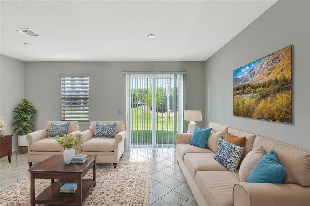 1081 Normandie Way