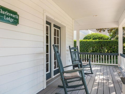 807 Carolina Circle Sw, Vero Beach, FL 32962