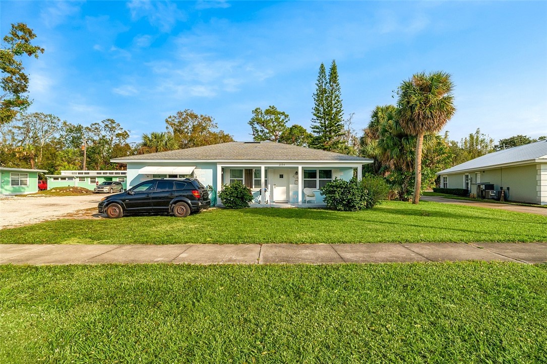 2194 Ponce De Leon Circle